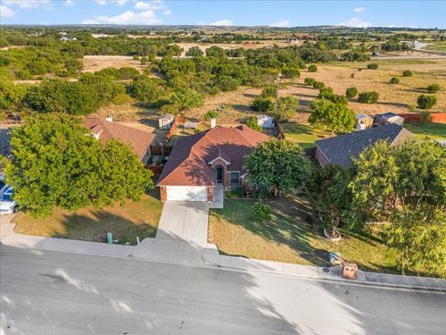 380 Lockwood Ln, Weatherford, TX, 76087-9206 | Card Image
