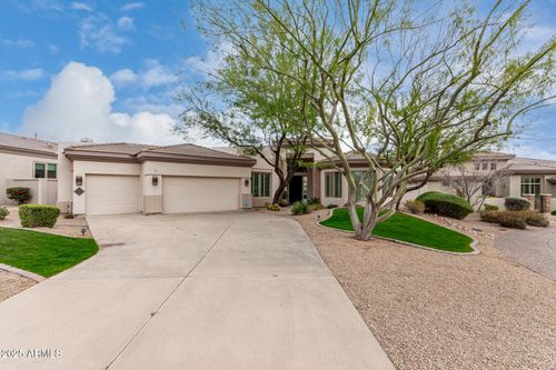 8317 E Feathersong Ln, Scottsdale, AZ, 85255-3924 | Card Image