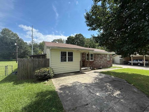 1317 Hendrix Dr, Jacksonville, AR, 72076-3001 | Card Image