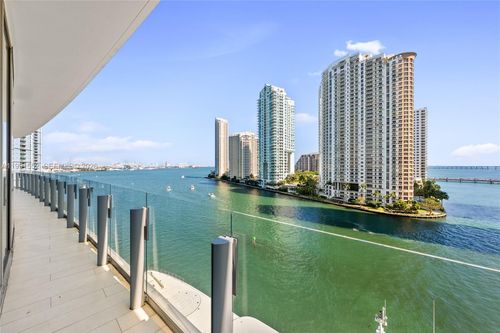 901e-300 Biscayne Boulevard Way, Miami, FL, 33131-2280 | Card Image