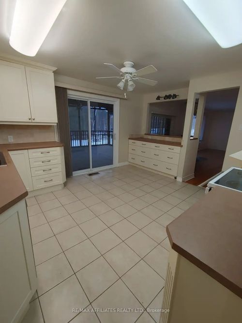 unit-a-4918 Leitrim Rd, Carlsbad Springs, ON, K0A1K0 | Card Image