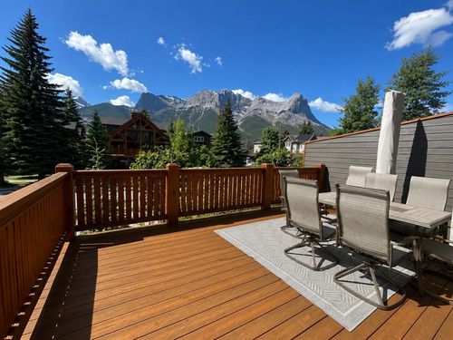 634 4 St, Canmore, AB, T1W2H3 | Card Image