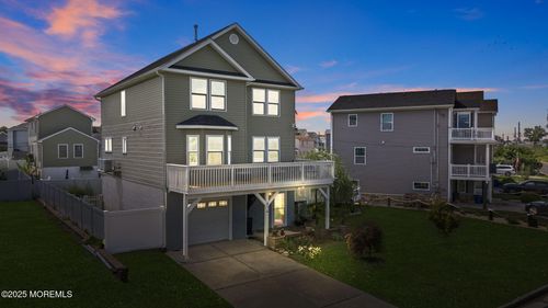 814 Brook Ave, Union Beach, NJ, 07735-3234 | Card Image