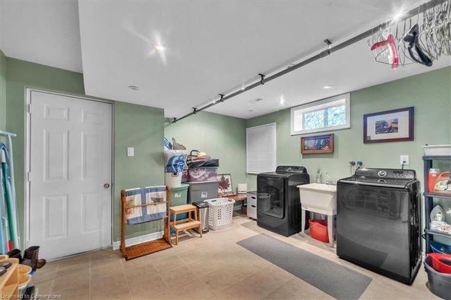 84 Doctor Moore Crt, House other with 3 bedrooms, 2 bathrooms and 5 parking in Acton ON | Image 29