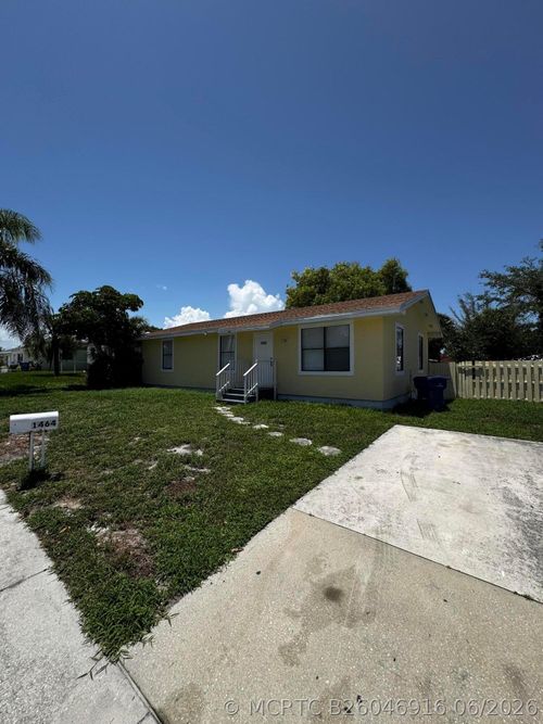 1464 W 32nd St, Riviera Beach, FL, 33404-3564 | Card Image