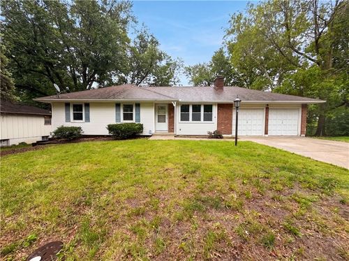 9401 E 84th Ter, Raytown, MO, 64138-3318 | Card Image