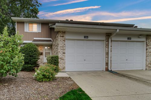 1264 Reading Ct, Wheaton, IL, 60189-7710 | Card Image