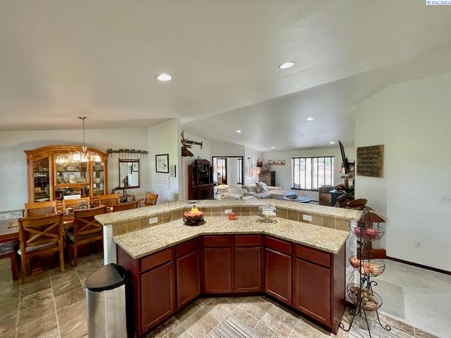 223108 E Perkins Rd, Home with 4 bedrooms, 4 bathrooms and null parking in Kennewick WA | Image 13