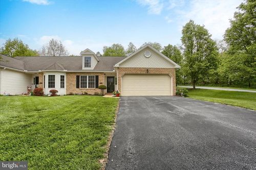 387 Schaffner Dr, HARRISBURG, PA, 17112-8935 | Card Image
