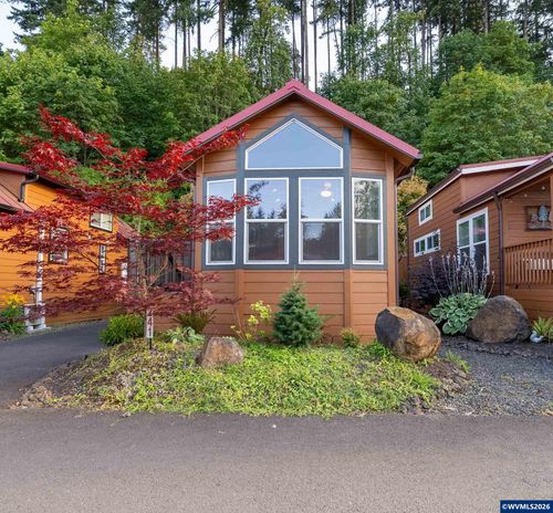 241-8372 Enchanted Way Se, Turner, OR, 97392-9463 | Card Image