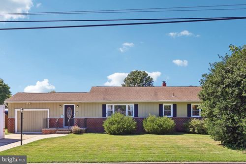 35 Eaton Rd, PENNSVILLE, NJ, 08070-2747 | Card Image