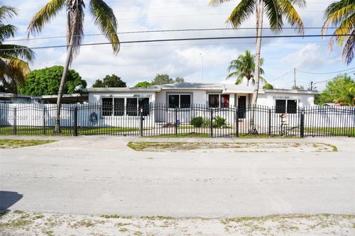 2955 Nw 102nd St, Miami, FL, 33147-1669 | Card Image