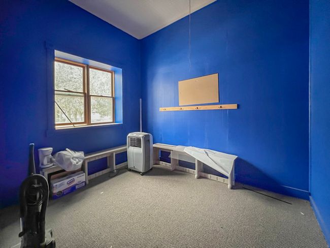 Main Floor - Room | Image 9