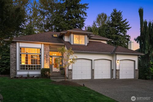 19710 131st Pl Ne, Woodinville, WA, 98072-5766 | Card Image