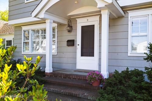 9 Dogwood Ln, Fair Haven, NJ, 07704-3605 | Card Image