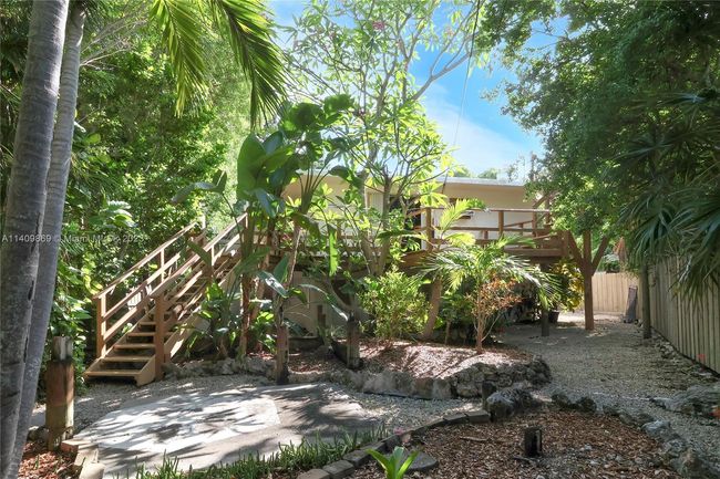 82260 Overseas Hwy, House other with 3 bedrooms, 3 bathrooms and null parking in Islamorada FL | Image 22