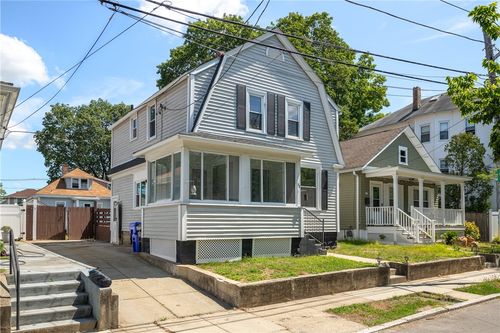 56 Stadden St, Providence, RI, 02907-3548 | Card Image