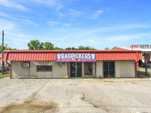 3908 Mansfield Hwy, Forest Hill, TX, 76119-6810 | Card Image