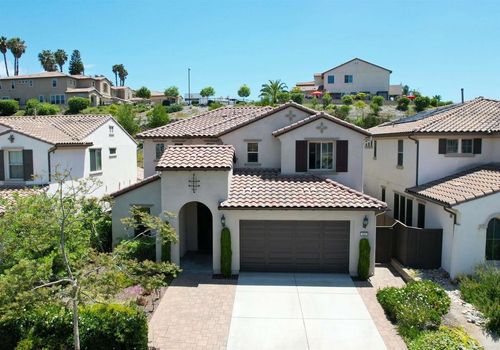 443 Machado Way, Vista, CA, 92083-1997 | Card Image