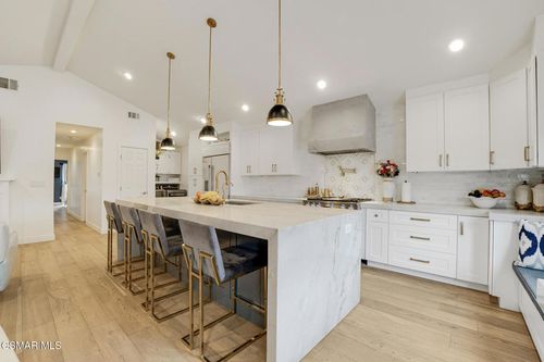 152 Via Rosal, Camarillo, CA, 93012-5031 | Card Image