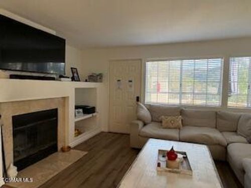 2901-4240 Lost Hills Rd, Agoura Hills, CA, 91301-5399 | Card Image