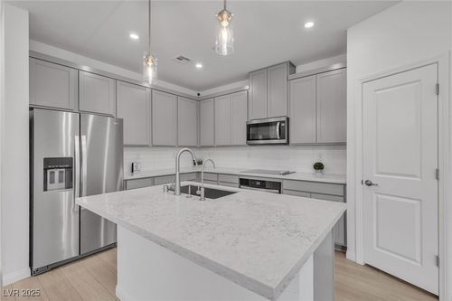 224 Wewatta Ave, Henderson, NV, 89011-5647 | Card Image