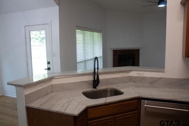 11380 Derby Dr, House other with 3 bedrooms, 2 bathrooms and null parking in Flint TX | Image 9