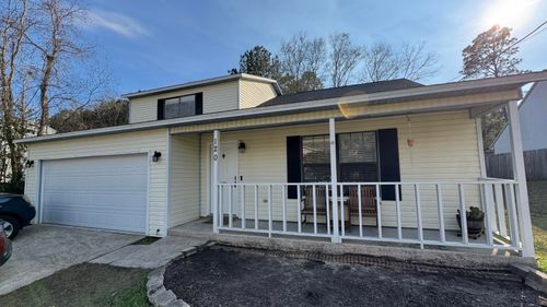 120 Palmetto Dr, Crestview, FL, 32539-3226 | Card Image