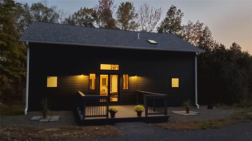 70 Commons Rd, Germantown, NY, 12526-5504 | Card Image