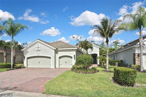 8352 Preserve Point Dr, FORT MYERS, FL, 33912-6908 | Card Image