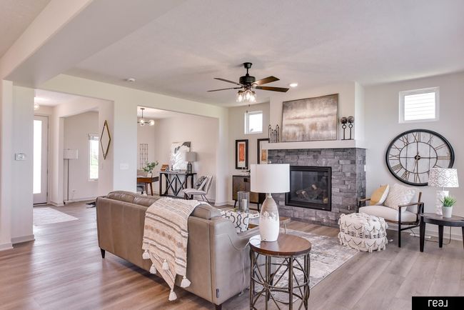 5413 N 191 St St, House other with 4 bedrooms, 4 bathrooms and 3 parking in Elkhorn NE | Image 15