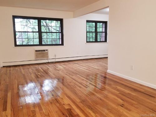 3rd-219-43 67th Ave, Oakland Gardens, NY, 11364-2653 | Card Image