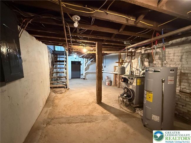 1478 E 5 Th St, Townhouse with 3 bedrooms, 2 bathrooms and null parking in BETHLEHEM PA | Image 31