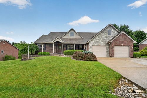 22340 Dakota Rd, Lawrenceburg, IN, 47025-7471 | Card Image