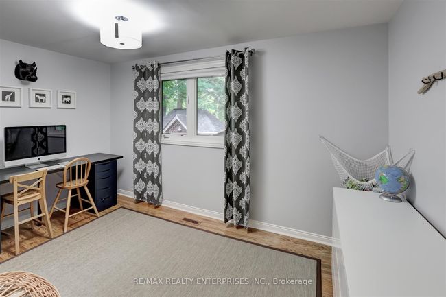 1648 Angela Cres, House other with 4 bedrooms, 2 bathrooms and 4 parking in Mississauga ON | Image 16