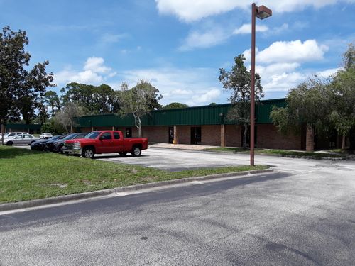 k-305 East Dr, Melbourne, FL, 32904-1033 | Card Image