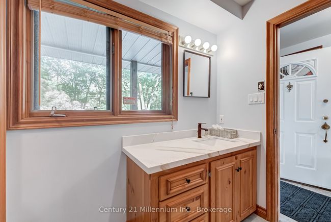 8 Willow Dr, House other with 5 bedrooms, 4 bathrooms and 3 parking in Tiny ON | Image 18
