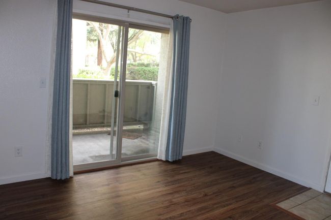 1245 Lakeview Cir, Condo with 1 bedrooms, 1 bathrooms and null parking in Pittsburg CA | Image 9
