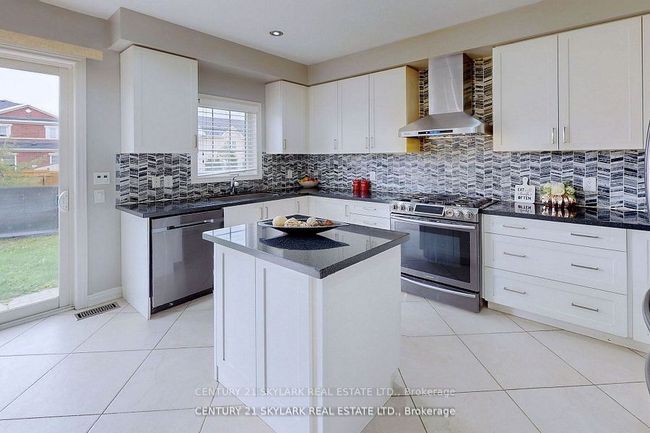 25 Fieldstone Lane Ave, House other with 4 bedrooms, 4 bathrooms and 2 parking in Caledon ON | Image 4