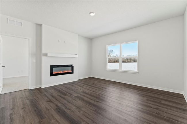 2210 Creek View Ln, House other with 4 bedrooms, 2 bathrooms and null parking in Raymore MO | Image 12