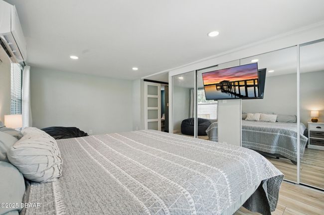 Master bedroom | Image 16