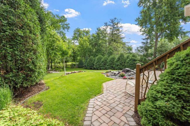77-web-or-mls-221 George St-7.jpg | Image 75