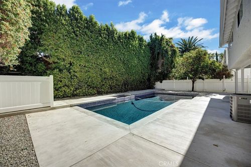 5346 Tyrone Ave, Sherman Oaks, CA, 91401-5726 | Card Image