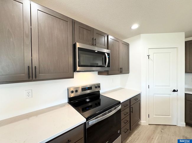 959 S Columbia Ave, House other with 3 bedrooms, 2 bathrooms and 2 parking in Seward NE | Image 10