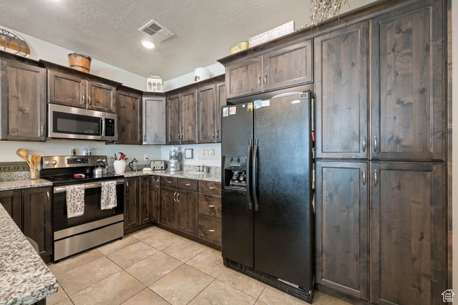 Kitchen | Image 13