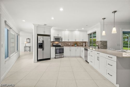 421 Palm River Blvd, NAPLES, FL, 34110-1131 | Card Image