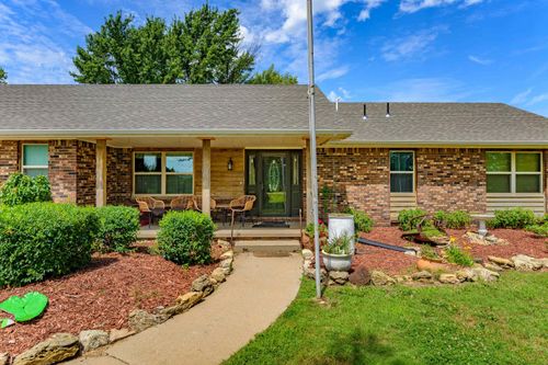 1277 N Osage Rd, Mulvane, KS, 67110-8032 | Card Image