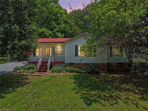 4096 Hoover Hill Rd, Trinity, NC, 27370-8552 | Card Image