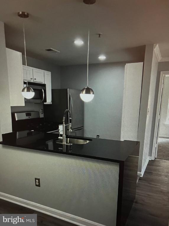 Residential in WOODBRIDGE