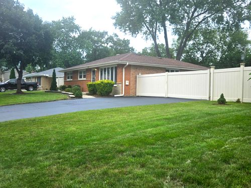 978 E Capri Dr, Palatine, IL, 60074-1228 | Card Image